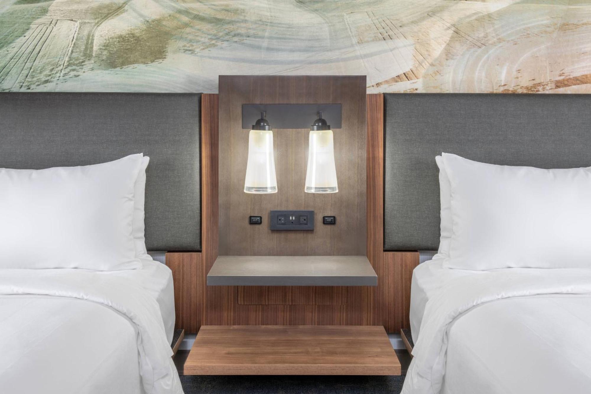 Madison Marriott West Hotel Middleton Ngoại thất bức ảnh