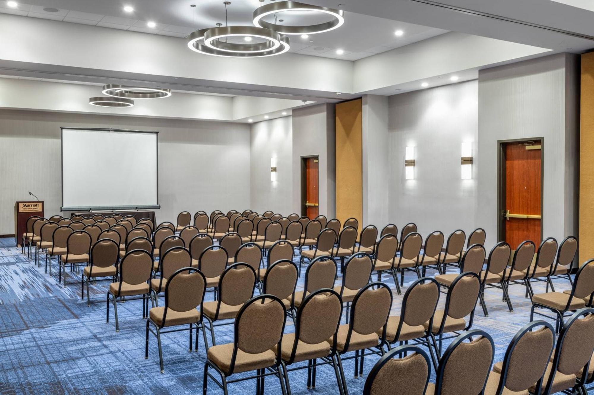 Madison Marriott West Hotel Middleton Ngoại thất bức ảnh