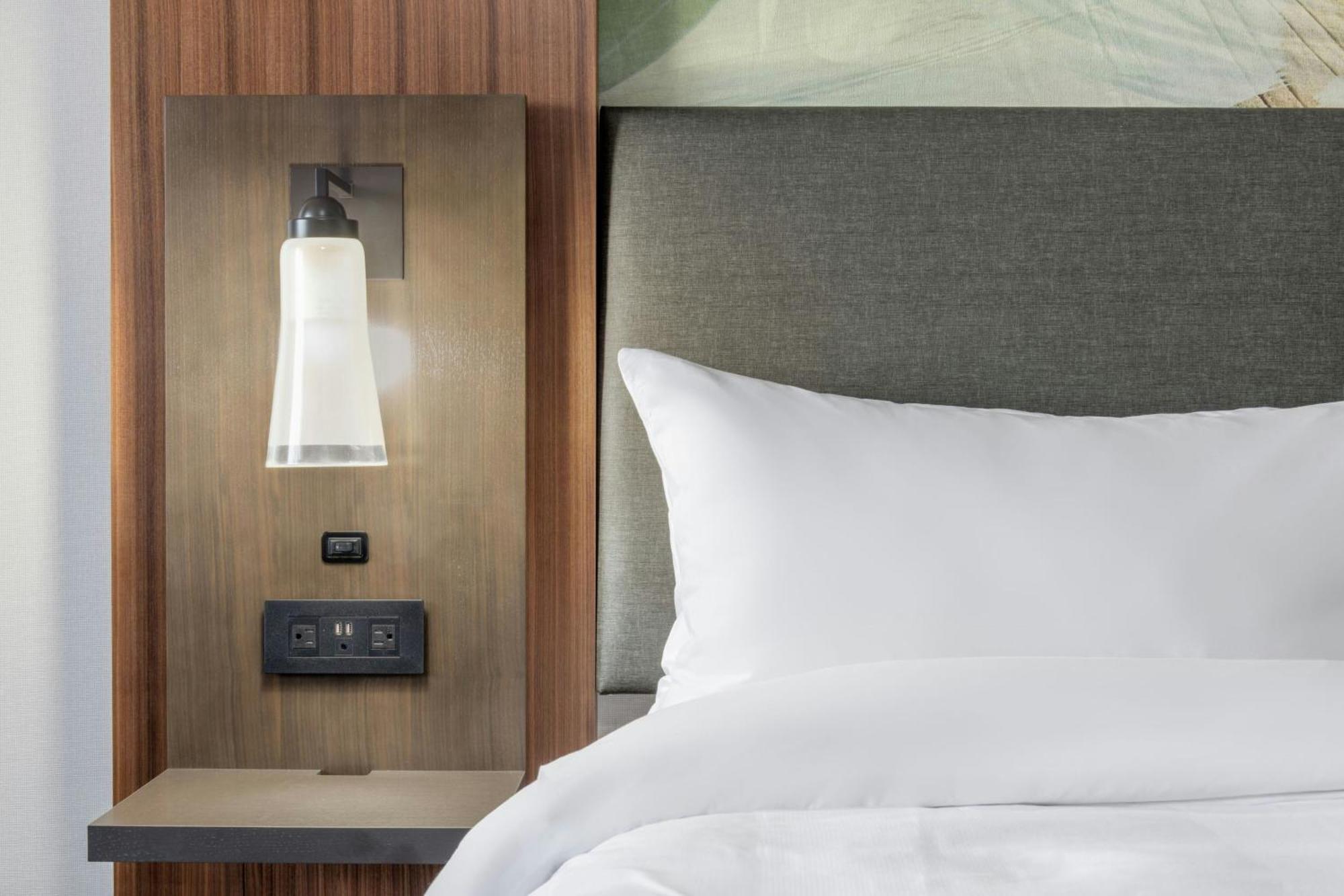 Madison Marriott West Hotel Middleton Ngoại thất bức ảnh